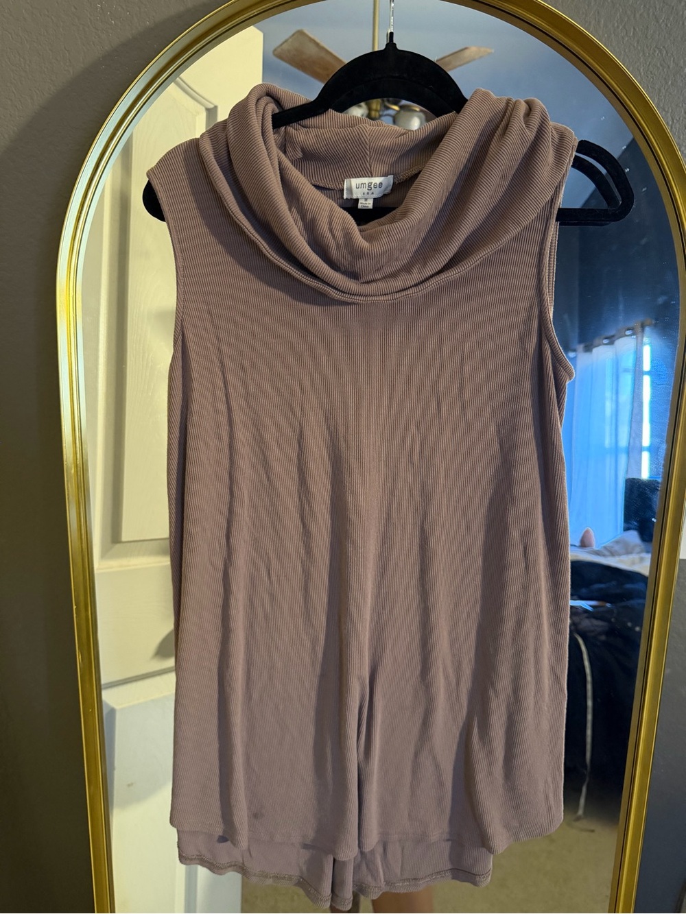 Umgee Mauve Sleeveless Cowl Neck Knit Top